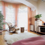 ห้องนอนที่ทันสมัยพร้อมระเบียง