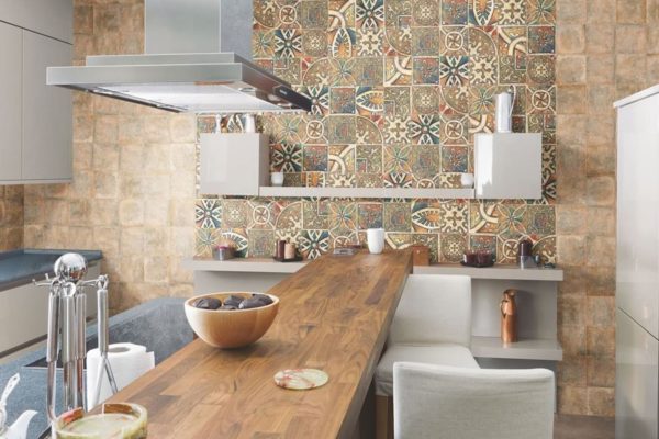 Ceramic tile