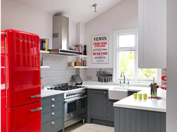 Bright accents in a small kitchen