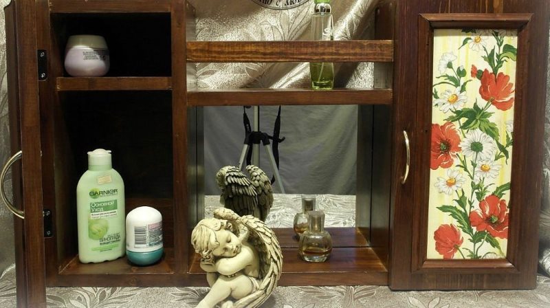 โต๊ะเครื่องแป้งเก๋โทรม Decoupage