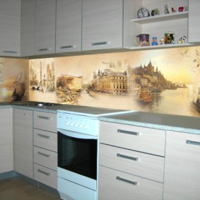 รูปภาพของเมืองโบราณบนผ้ากันเปื้อนครัว
