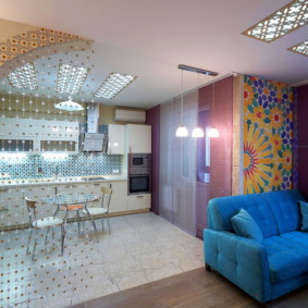 Cortinas de filamentos como uma divisória decorativa