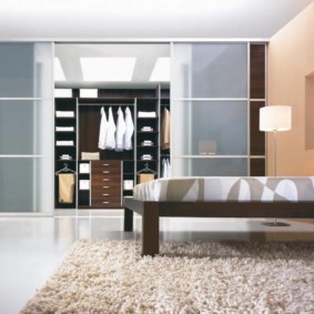 ห้องแต่งตัวในห้องนอน