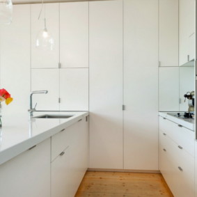 szekrények a mennyezetre egy modern konyha ötleteket