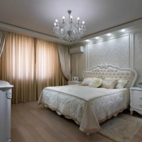 ห้องนอนที่ทันสมัยในแนวคิดการออกแบบสีสดใส