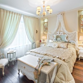 ห้องนอนที่ทันสมัยในสีสดใส