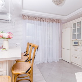 ผ้าม่านสำหรับห้องครัวในรูปแบบของโปรวองซ์