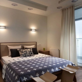 sconces ในห้องนอนเหนือเตียงแนวคิดการตกแต่งภายใน