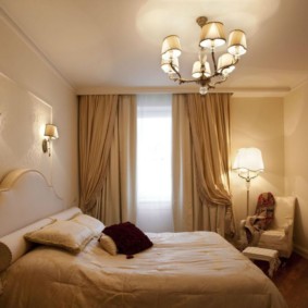 sconces ในห้องนอนเหนือเตียงตัวเลือกความคิด