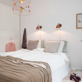 sconces ในห้องนอนเหนือความคิดการตกแต่งเตียง