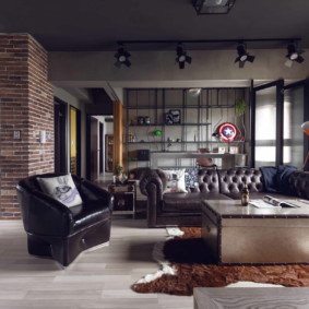 ห้องนั่งเล่นที่ทันสมัยในภาพรวมอพาร์ทเมนท์