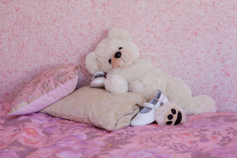 วอลล์เปเปอร์ของเหลวสีชมพูสำหรับการตกแต่งภายใน