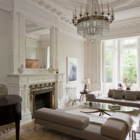 ห้องนั่งเล่นที่ทันสมัยในแนวคิดการตกแต่งภายในอพาร์ทเมนท์