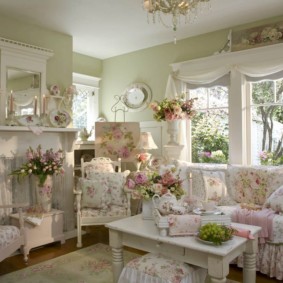 ห้องนั่งเล่นที่ทันสมัยในตัวเลือกภาพอพาร์ทเมนท์
