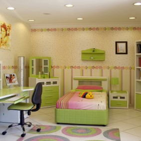 เฟอร์นิเจอร์สีเขียวในห้องเด็ก
