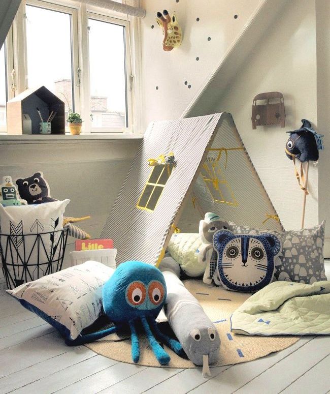 ห้องเล่นเกมในห้องใต้หลังคา