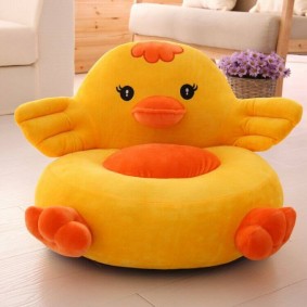 ลูกเป็ดรุ่นกลมที่นั่ง