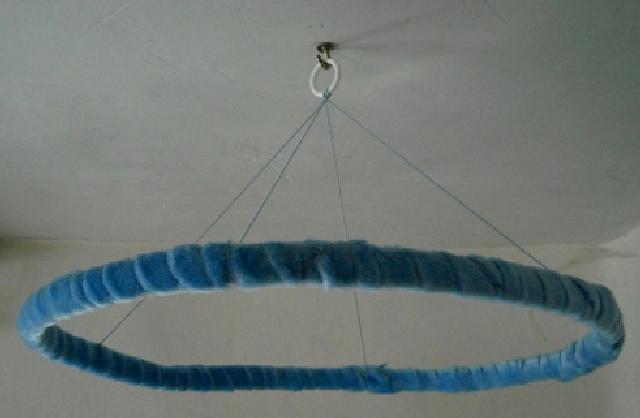 חישוק ביתי לחיבור החופה לתקרה