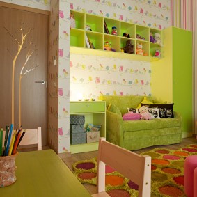 สีเขียวในการตกแต่งภายในของเรือนเพาะชำ